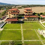 Hotel Em