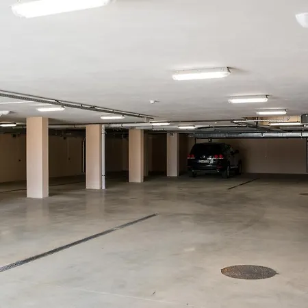 فندق Em لوزينيتس