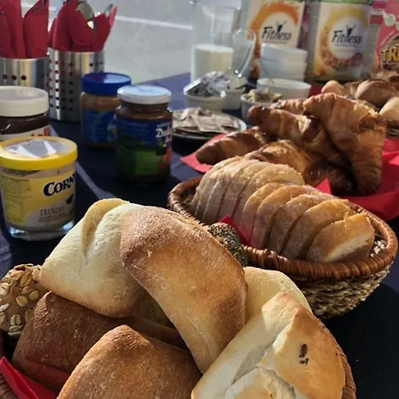 Em فندق لوزينيتس