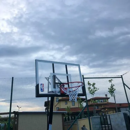 Em 2* لوزينيتس